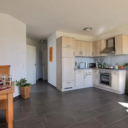 F-1084 Ruegenreif Nr 01 Apartment